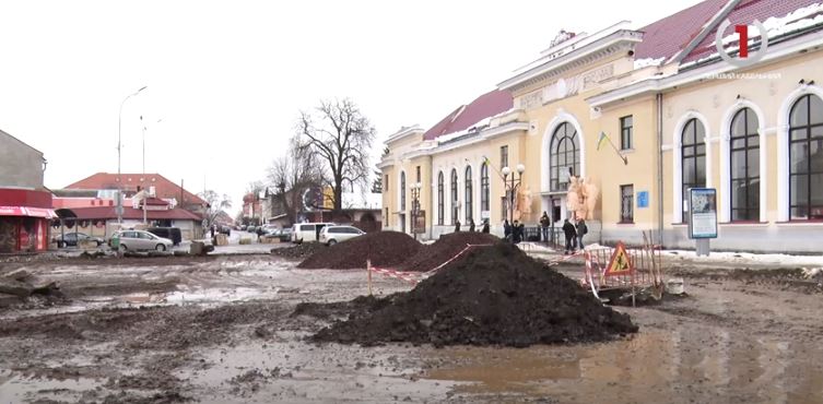 У Мукачеві триває реконструкція вокзалу (ВІДЕО)