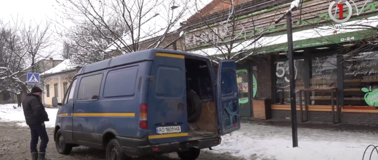 Забирає пластик, скло і папір: в Ужгороді курсує «Екобус» (ВІДЕО)