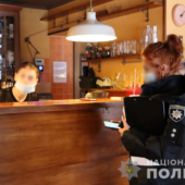 Червона зона: на Закарпатті зафіксували майже пів сотні порушень карантину