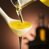 Фермер створив незвичайну та корисну олію