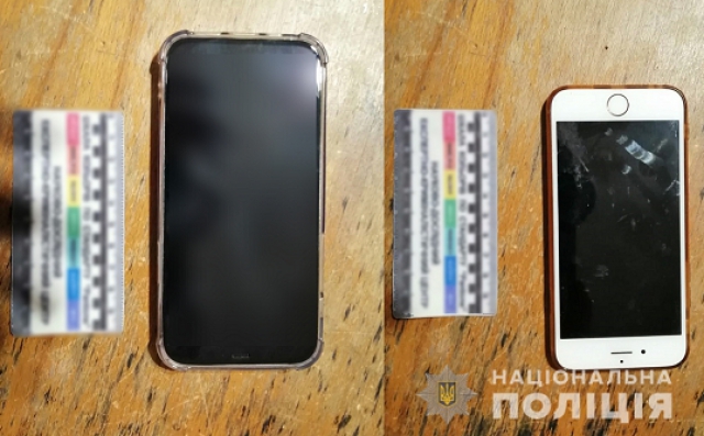 У Мукачеві чоловік викрав телефони у двох місцевих жительок