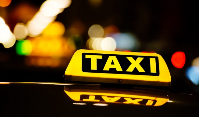 У Мукачеві служби таксі підняли тарифи на проїзд