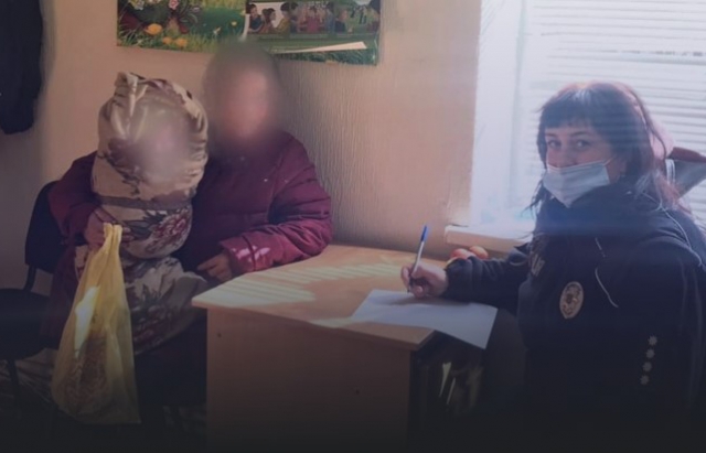 Отримала покарання: жінка із Закарпаття жебракувала з немовлям