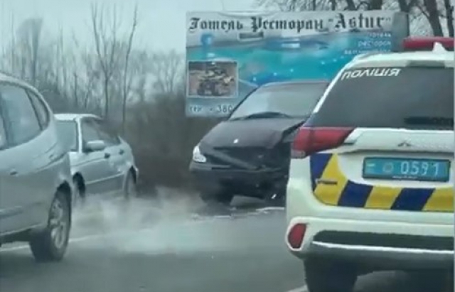 Аварія в Іршаві: зіткнулися два легковики