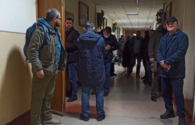 забороняється поселяти чоловіків-переселенців 18-60 років