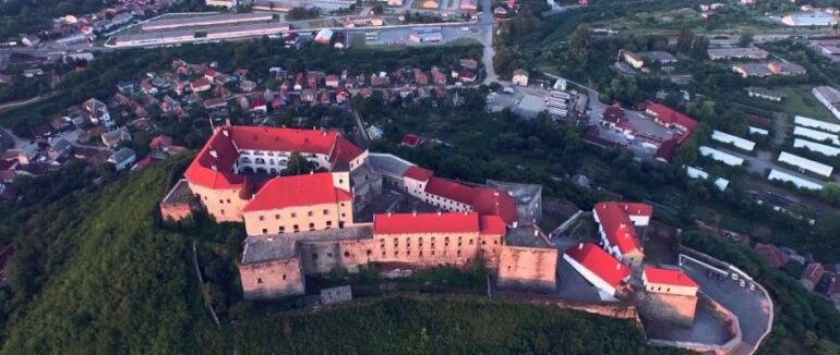 У Мукачеві надрукують книгу-фотоальбом «Мукачівський замок «Паланок»