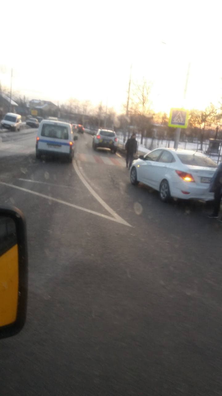 Вечірня автопригода у Мукачеві: зіткнулися дві автівки