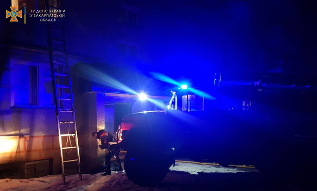 У Сваляві загорілася квартира через свічку