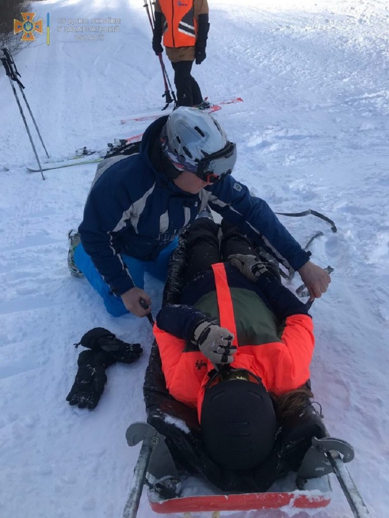 За день на гірськолижному курорті на Закарпатті травмувалося 5 людей