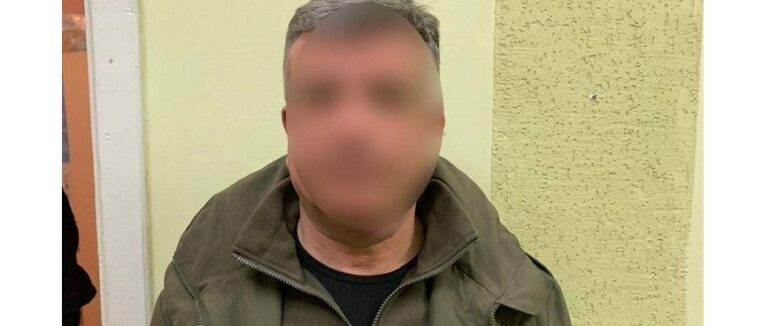 В Ужгороді чоловік наніс тілесні ушкодження подружжю