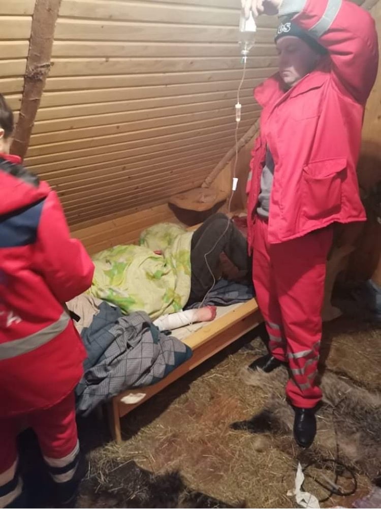 Закарпатські медики бігли 3 км, щоб врятувати життя українцю