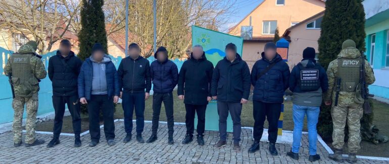 14 українців, які хотіли втекти з країни, затримано на Закарпатті