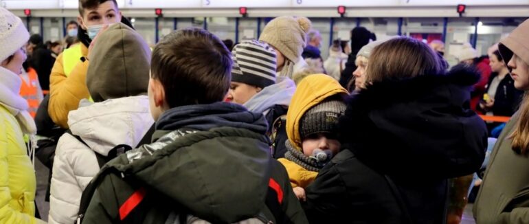 Футбольну базу на Закарпатті переформатують для евакуйованих дітей