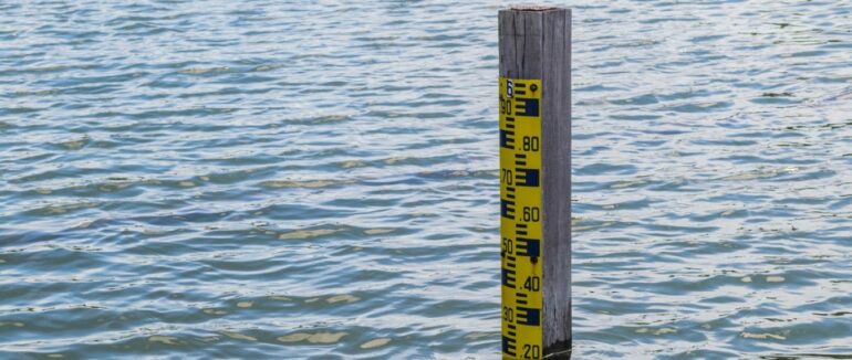 Закарпатців попереджають про підняття води в ріках