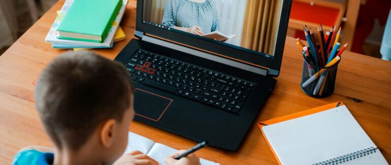 В освітніх закладах Перечинщини відновлюють дистанційне навчання