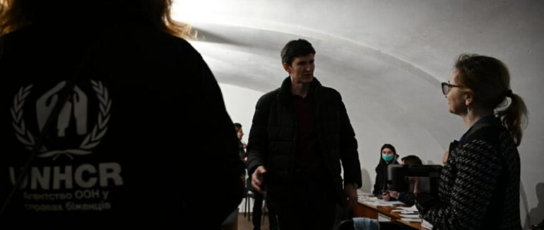 На Закарпатті стартувала програма грошової допомоги переселенцям