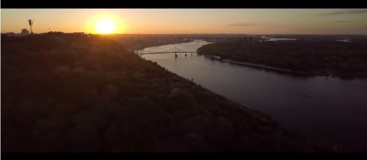 Іванна Решко – закарпатська співачка піснею підтримала Україну