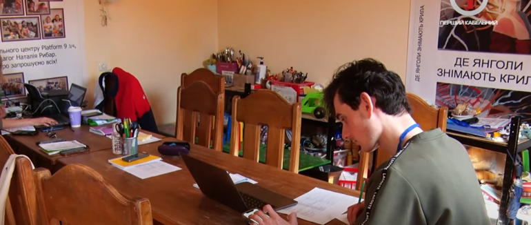 Скоординують та допоможуть: як функціонує волонтерська організація “Мукачево HELP” (ВІДЕО)