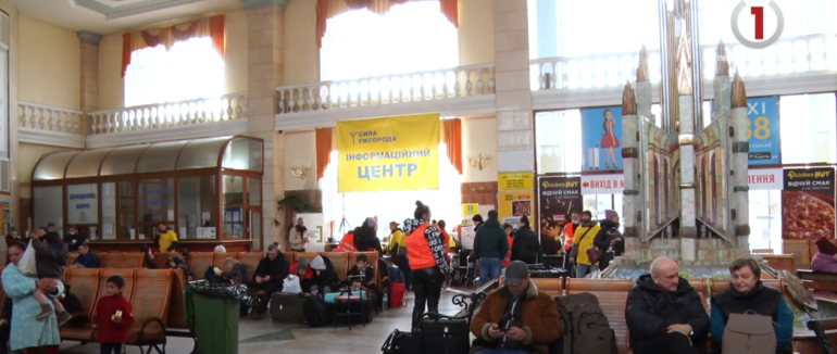 “Сила Ужгорода”: люди різних професій об’єдналися заради допомоги (ВІДЕО)