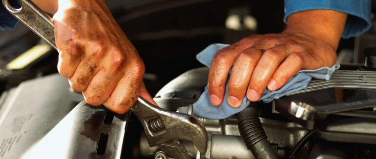 На Закарпатті відремонтовані авто передадуть у бойові підрозділи