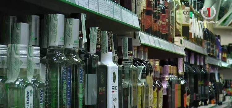 Накритий брезентами: як закарпатці ставляться до алкогольної заборони (ВІДЕО)