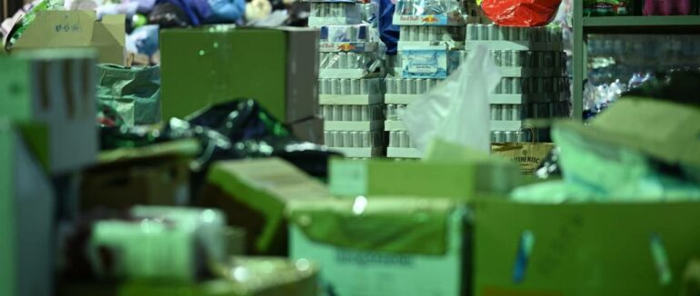 Закарпаття цілодобово приймає вантажі з гуманітарною допомого