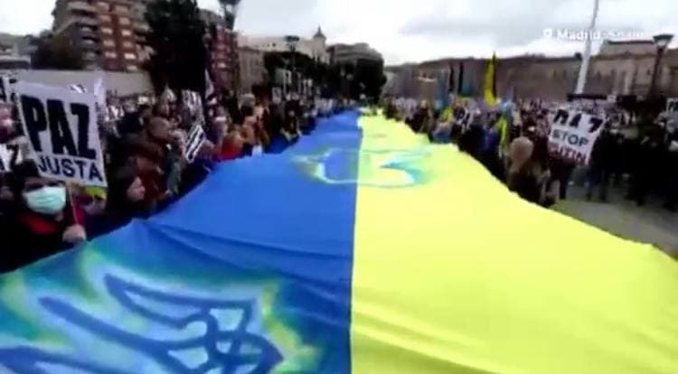 5-6 березня українці всього світу виходьте на головні площі своїх міст