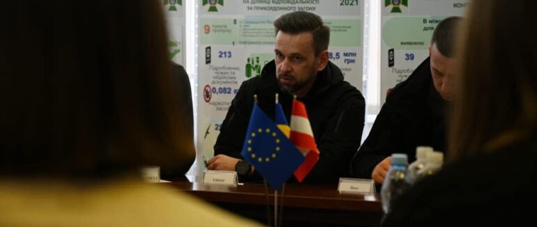 На Закарпаття прибули вантажівки з гуманітарною допомогою від Австрії