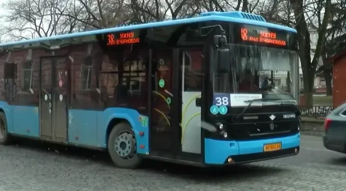 Маршрут №38 в Ужгороді відновлює роботу: розклад руху