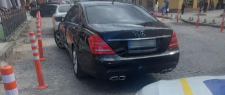 В Ужгороді патрульні склали 9 постанов на водіїв за порушення ПДР