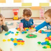 Сьогодні на Закарпатті відкривають перші чергові садочки