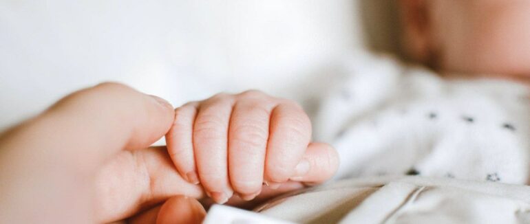 У жінок, які переїхали в Ужгород з інших регіонів, народилося 57 немовлят