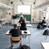 У Польщі відкрили Варшавську українську школу