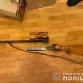 Стрілянина в Мукачівському районі: чоловік вистрілив з рушниці у свого сусіда