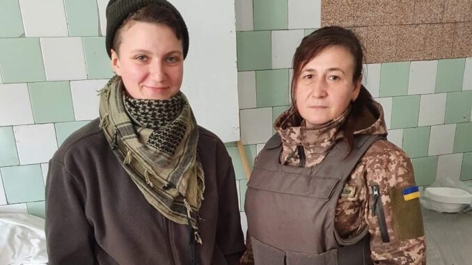 Як дві красиві дівчини підтримують боєздатність бійців 128-й Закарпатської бригади