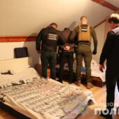 На Ужгородщині затримано організаторів незаконного каналу переправлення призовників через кордон