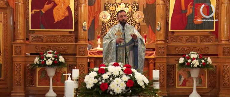 Моляться за мир та здоров’я: християни святкують Благовіщення святої Богородиці (ВІДЕО)