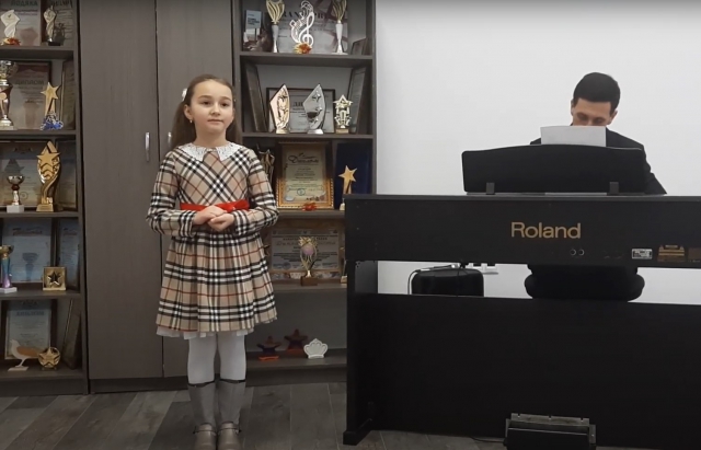 Юна мукачівка здобула перемогу на Міжнародному фестивалі-конкурсі мистецтв