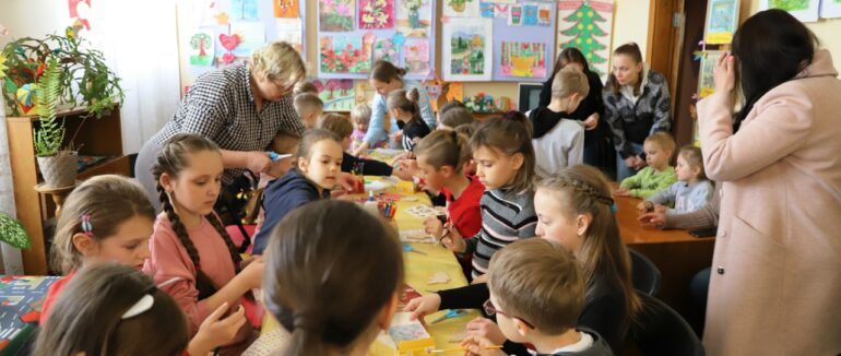 Великодній майстер-клас влаштували в ужгородській бібліотеці “Казка”