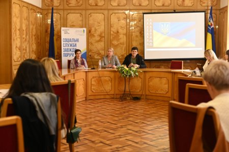 Мобільні групи з соціально-психологічної допомоги переселенцям діють на Закарпатті