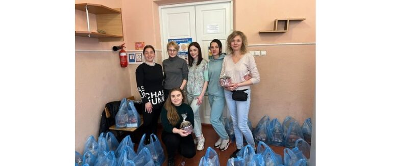 Переселенці в Ужгороді можуть оформити запит на отримання продуктових наборів від волонтерів