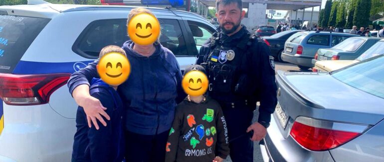 Закарпатські патрульні повернули зниклого хлопчика переселенці