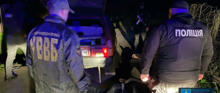 На Закарпатті затримали чоловіків, які переправляли «ухилянтів» до ЄС за €4 тисячі