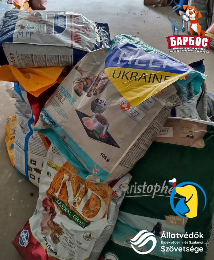 Завтра в Ужгороді видаватимуть корм вимушеним переселенцям у яких є чотирилапі друзі