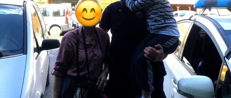 Ужгородські патрульні повернули зниклого хлопчика вимушеній переселенці