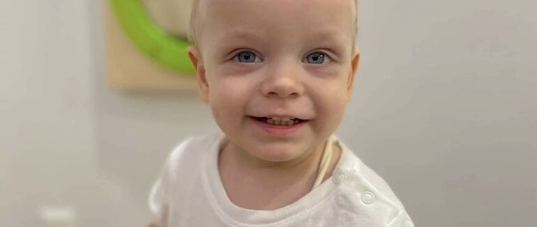 Маленький Семенчик бореться з важкою недугою: рідні благають про допомогу