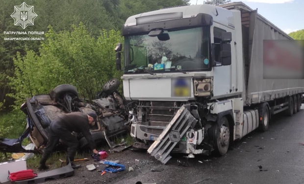 У ДТП, що сталася на Свалявщині, загинув поліцейський