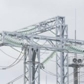 Електропостачання налагоджено: у Воловці відновили роботу підстанції, у яку влучила ракета