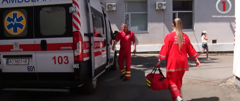 Перші пологи “на колесах”: історія фельдшерки з Берегова (ВІДЕО)