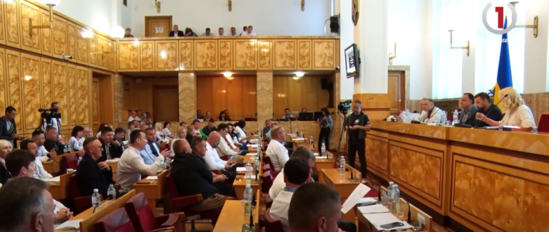 Сесія Закарпатської облради: подвійна поразка нардепа Віктора Балоги (ВІДЕО)